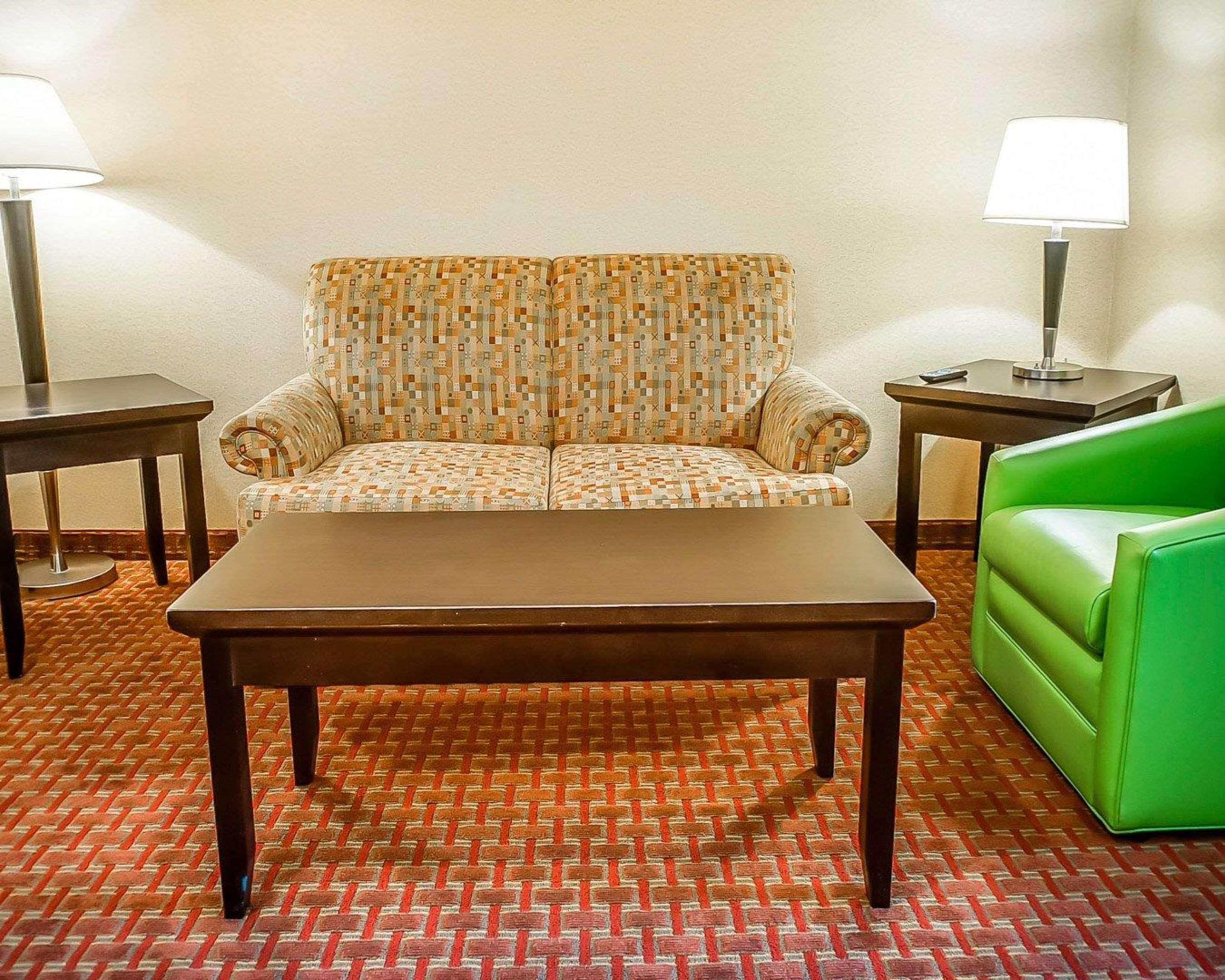 Hotel Quality & Roswell